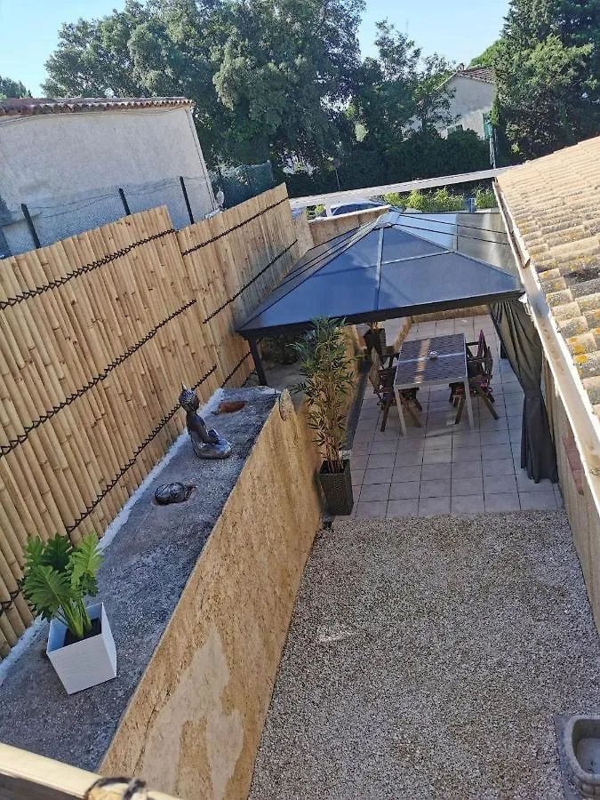 Villa cavaliere maisonette 4 personnes vue mer avec petit jardin à Le Lavandou